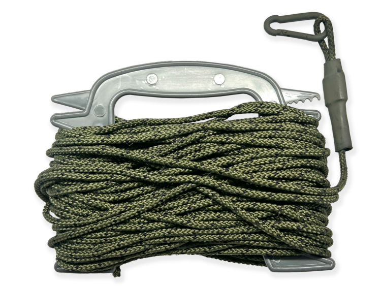 100 feet floating camo pull rope with clip and rope winder